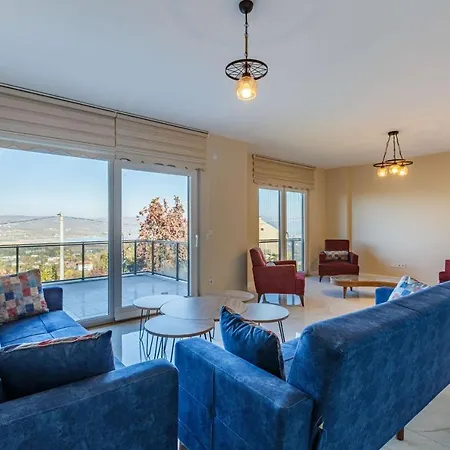 Spacious With Private Pool And Garden In Kartepe Villa Sakarya