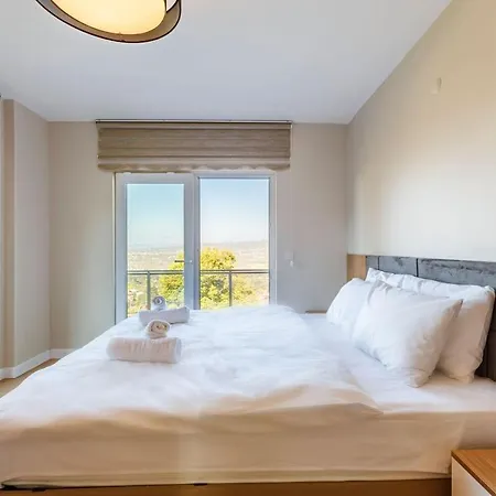 Spacious With Private Pool And Garden In Kartepe * Sakarya