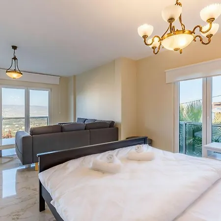 Villa Spacious With Private Pool And Garden In Kartepe
