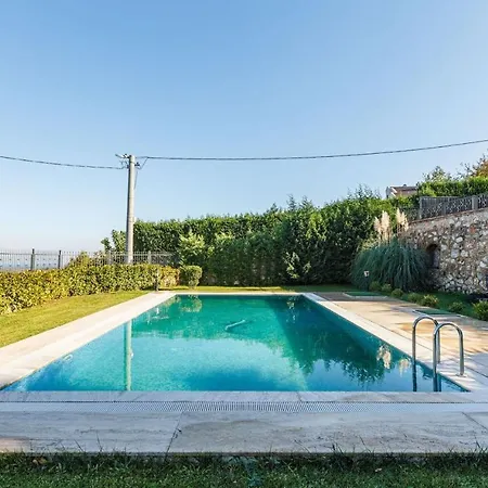 Spacious With Private Pool And Garden In Kartepe Villa Sakarya